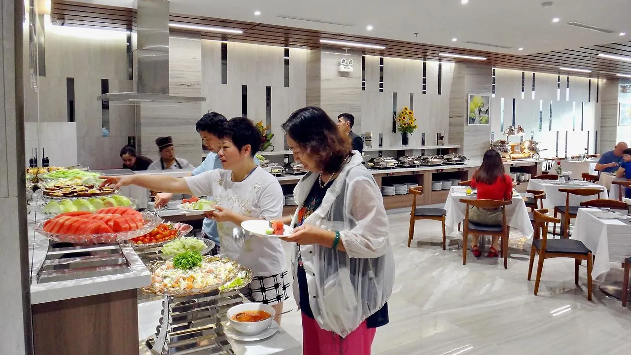 Melissa Hotel Nha Trang 4*,