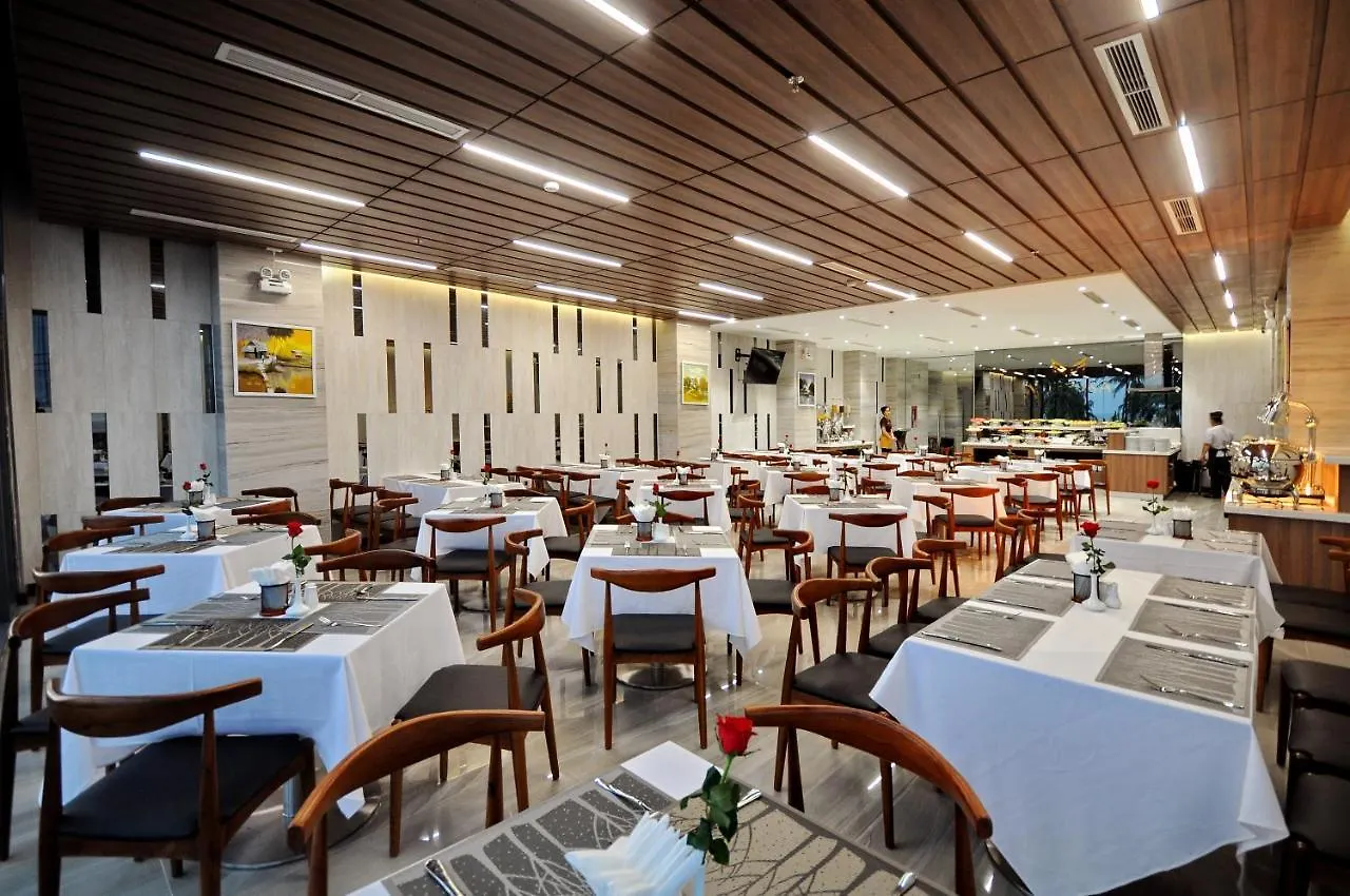 Melissa Hotel Nha Trang 4*,